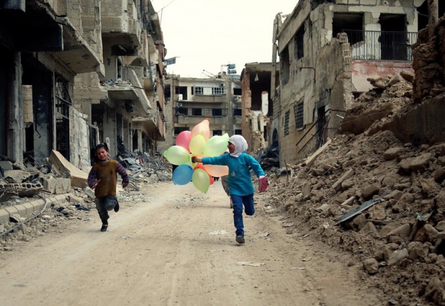 Πόλεμος στη Συρία: 5 εκατομμύρια παιδιά έχουν εκτοπιστεί εντός της χώρας ή έχουν γίνει πρόσφυγες