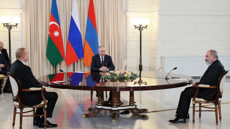 Αυστηρό μήνυμα της Ρωσίας σε Αρμενία - Αζερμπαϊτζάν: Δεν αποποιούμαστε το ρόλο μας ως εγγυητή στο Νότιο Καύκασο