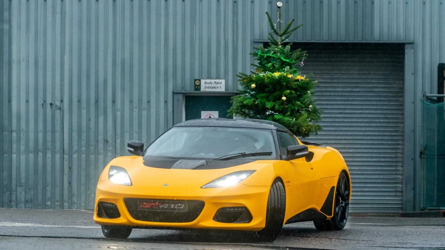 Η Lotus μας εύχεται Καλά Χριστούγεννα