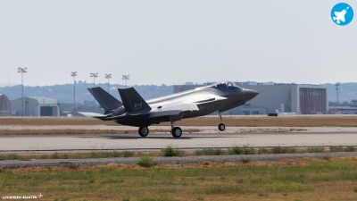 Το πρώτο καναδικό F-35A Lightning II απογειώνεται για τις τελευταίες δοκιμές