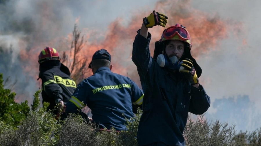 Φωτιά στο Καπαρέλλι Βοιωτίας