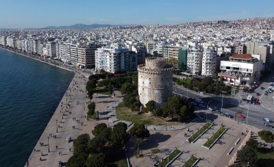 Θεσσαλονίκη: 65χρονη έπεσε στα νερά του Θερμαϊκού - Σε κρίσιμη κατάσταση στο νοσοκομείο