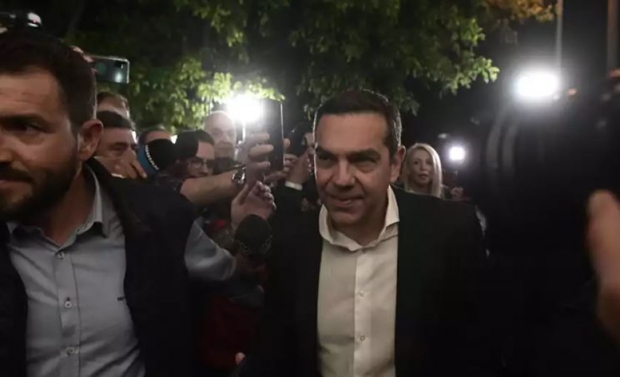 Εκλογές 2023:: Υποδοχή ήρωα στον Αλέξη Τσίπρα… στην Κουμουνδούρου