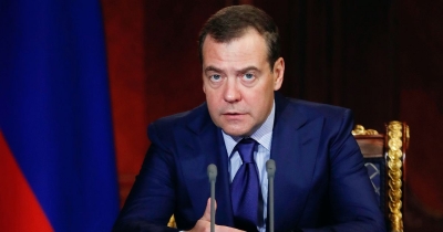 Medvedev (Ρωσία): Μας επιβάλλετε παλαβές κυρώσεις και μας ζητάτε να διασφαλίσουμε τα τρόφιμα – Δεν πάει έτσι