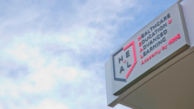 Το HEAL Academy τίμησε τους Νοσηλευτές και τις Μαίες