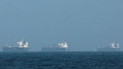 Financial Times: Η ελληνική Dynacom Tankers στέλνει δεξαμενόπλοια μέσω του στενού του Hormuz - Τυχοδιώκτης ο Γιώργος Προκοπίου