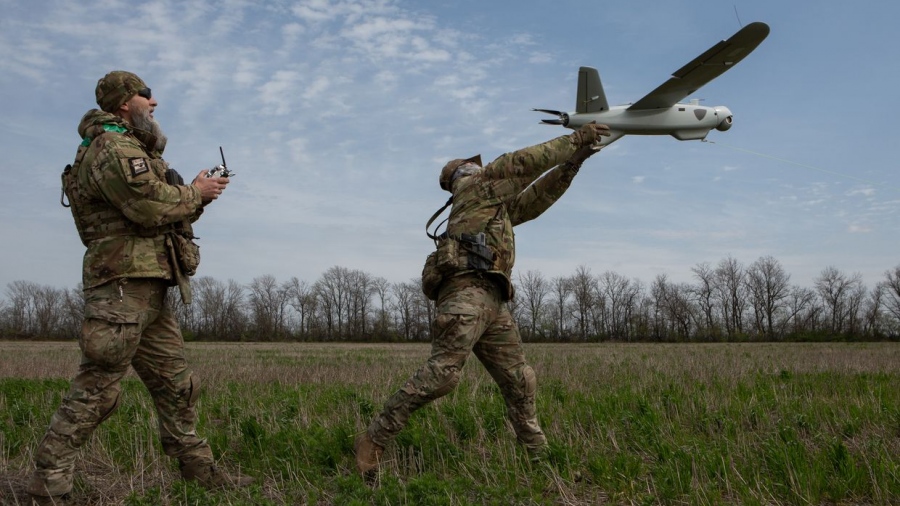 Προαναγγελία σοκ από τον ΥΠΑΜ της Ουκρανίας: Ξεκινάμε τα χτυπήματα μεγάλης εμβέλειας κατά της Ρωσίας - Έτοιμα 10.000 drones