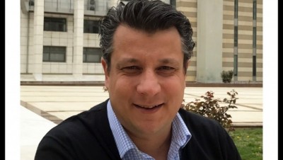 Δερμιτζάκης (καθηγητής Γενετικής): Πολύ κρίσιμα τα επόμενα 24ωρα - Δεν αποκλείονται lockdown σε Αττική και Θεσσαλονίκη