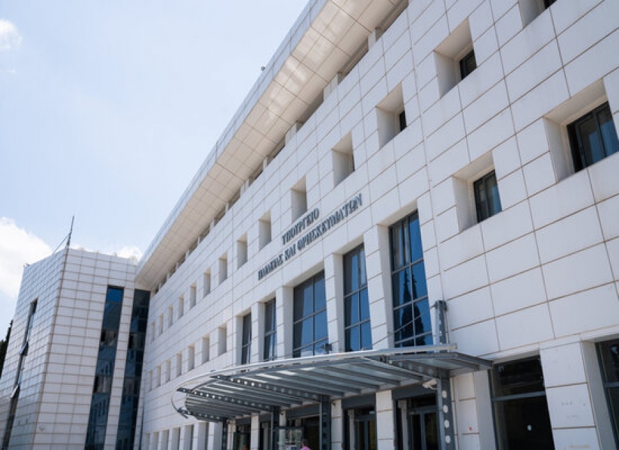 Συναγερμός στην ΕΛ.ΑΣ: Ύποπτος φάκελος στο υπουργείο Παιδείας στο Μαρούσι - Στο σημείο το Τμήμα Εξουδετέρωσης Εκρηκτικών Μηχανισμών