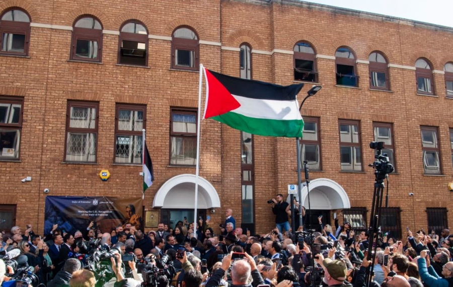 Ιστορική στιγμή - Η Παλαιστίνη εγκαινίασε την πρεσβεία της στη Βρετανία