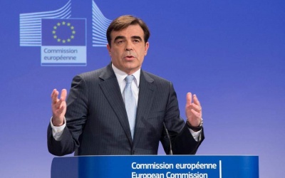 Σχοινάς (Κομισιόν) για πλεονάσματα: Δεν πρέπει να διαταραχθεί το πλέγμα των συμφωνιών