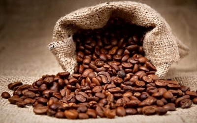 Ιστορικά υψηλά για τον καφέ - Γιατί η τιμή θα ανεβεί κι άλλο - Δεν έχουν τελειώσει οι παγκόσμιες ανατιμήσεις στα τρόφιμα