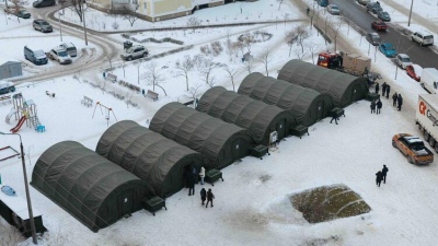 Εικόνες αποκάλυψης σε Κίεβο, Kharkiv - Παρέλυσαν όλες οι συγκοινωνίες