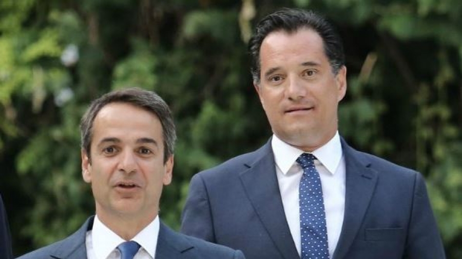 Κηφισιά: Προεκλογική ομιλία Μητσοτάκη και κεράσματα στο εκλογικό κέντρο Γεωργιάδη