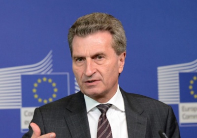 Oettinger (Επίτροπος ΕΕ): Εξαιρετική η Συμφωνία των Πρεσπών, διασφαλίζει την ειρήνη