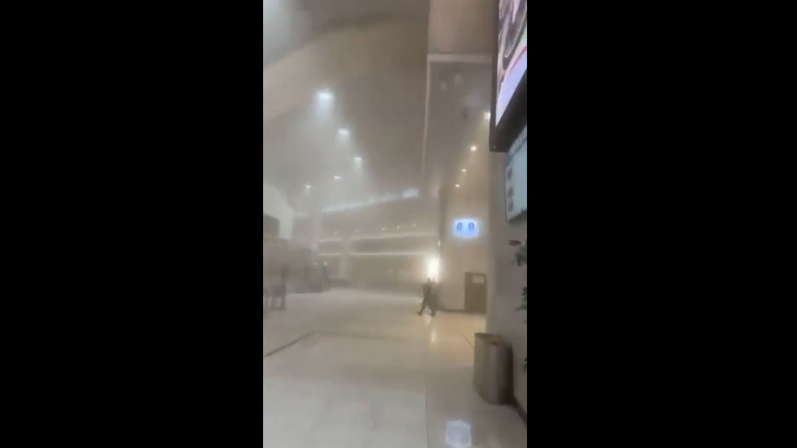 Σαρωτική επίθεση Ιράν στο αεροδρόμιο του Κουβέιτ - Χάος με ζημιές και τραυματισμούς (vid)