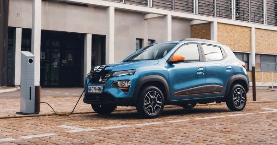 H Dacia κράζει τα βαριά ηλεκτρικά αυτοκίνητα