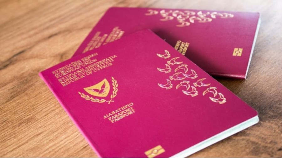 Die Zeit για «χρυσά διαβατήρια»: Η πώληση ιθαγένειας εντός της ΕΕ είναι ηθικά κατακριτέα