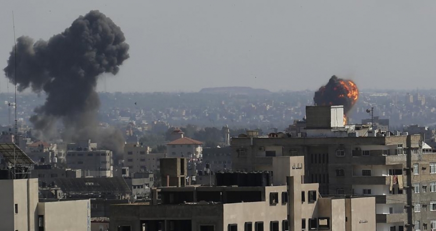 Σιγή ιχθύος από τη διπλωματία - Στρατηγικούς στόχους στη Λωρίδα της Γάζας σφυροκοπεί το Ισραήλ, ρουκετοπόλεμος από Χαμάς