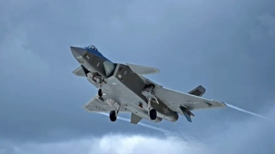 Δέος - 300 «Ιπτάμενους Δράκους» J-20 μετρά η Κίνα - Τρομάζει η ραγδαία στρατιωτική πρόοδος, αλλάζει τις ισορροπίες σε Ασία - Ειρηνικό