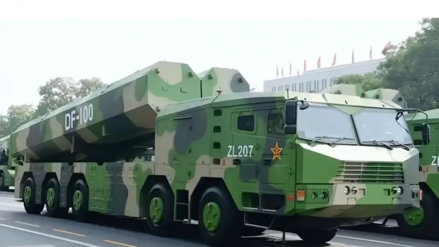«Υπερηχητικός Θάνατος»! Η Κίνα έδωσε στη δημοσιότητα τα κρυμμένα μυστικά του πυραύλου κρουζ DF-100, μήκους 4.000 χλμ.