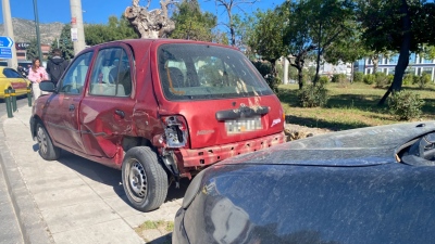 Καραμπόλα 9 οχημάτων στην Αλίμου - Τρεις τραυματίες