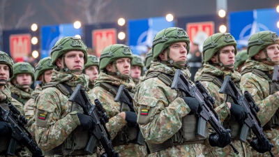 Η Λιθουανία θα αιτηθεί λεφτά από τη ΕΕ για να αντιμετωπίσει τα drones και τους μετανάστες