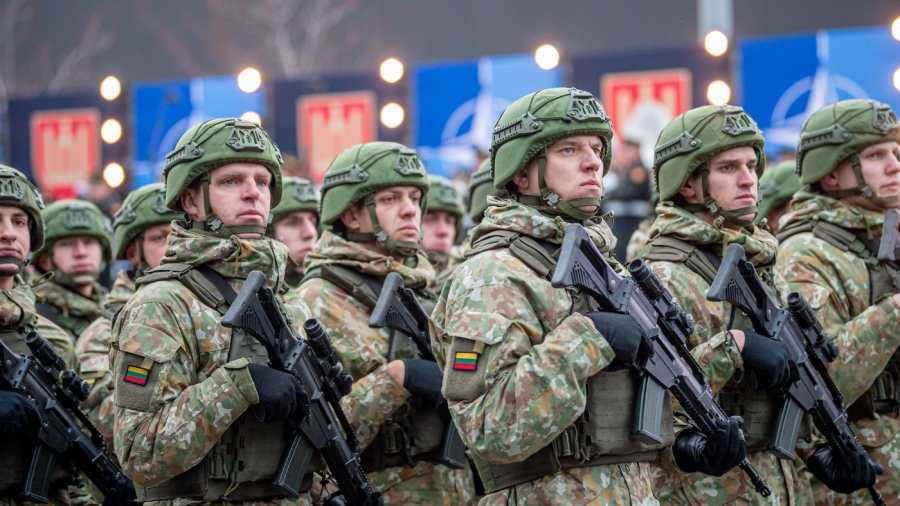 Η Λιθουανία θα αιτηθεί λεφτά από τη ΕΕ για να αντιμετωπίσει τα drones και τους μετανάστες