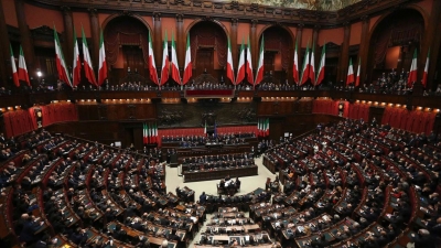 Ιταλία - Εκλογές: Οι προβολές των exit polls για την κατανομή των εδρών  και η συνταγματική αναθεώρηση