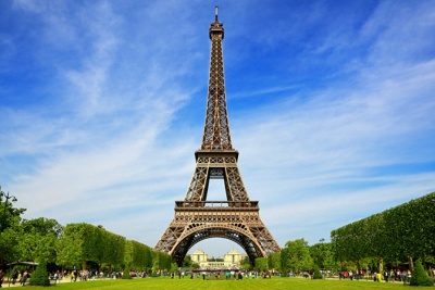 Τα «Κίτρινα Γιλέκα» έφεραν μείωση των τουριστικών αφίξεων στο Παρίσι