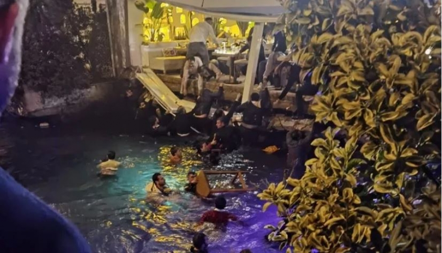 Κωνσταντινούπολη: Στη θάλασσα πελάτες εστιατορίου μετά από κατάρρευση