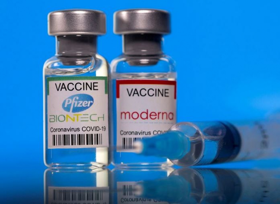 Pfizer και Moderna αύξησαν τις τιμές για τα εμβόλια έναντι του Covid, που θα παραδώσουν στην ΕΕ