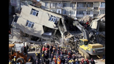 Τουρκία: Στους 41 οι νεκροί από τον σεισμό - Σταματούν οι επιχειρήσεις διάσωσης