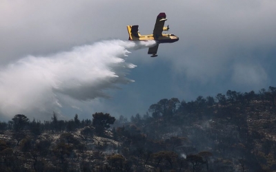Κρήτη: Σε ύφεση η πυρκαγιά στον δήμο Βιάννου – Επί ποδός η πυροσβεστική για αναζωπυρώσεις