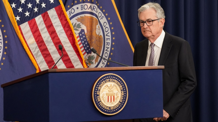 Ενισχύονται οι προσδοκίες για «παύση» από Fed - Αύξηση ανεργίας και... απασχόλησης τον Αύγουστο του 2023