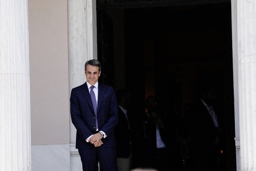 Κυβερνητικοί τακτικισμοί για την εξασφάλιση συναίνεσης από την αντιπολίτευση για την ψήφο των ομογενών