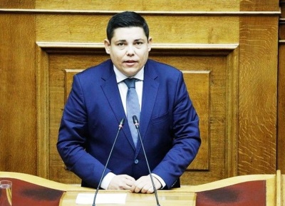 Μπουρνούς (ΣΥΡΙΖΑ): Άδειασμα της UEFA στον κ. Μητσοτάκη