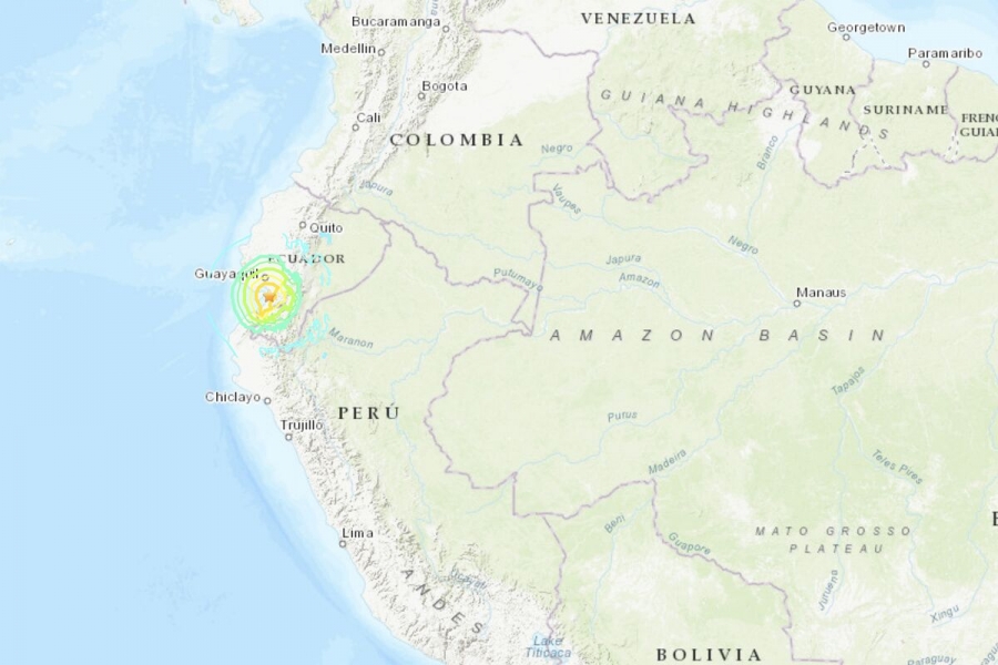 Σείστηκε η γη στον Ισημερινό  από ισχυρότατο σεισμό 6,7 Ρίχτερ - Τέσσερις νεκροί,  κατέρρευσαν κτίρια, συγκλονιστικό video