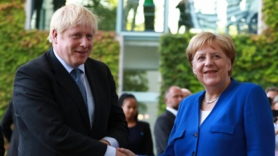 Johnson: Θέλουμε μια συμφωνία, αλλά η ΕΕ πρέπει να συμβιβαστεί - Merkel: Εφικτή μέσα σε 30 ημέρες μια λύση στο «backstop»