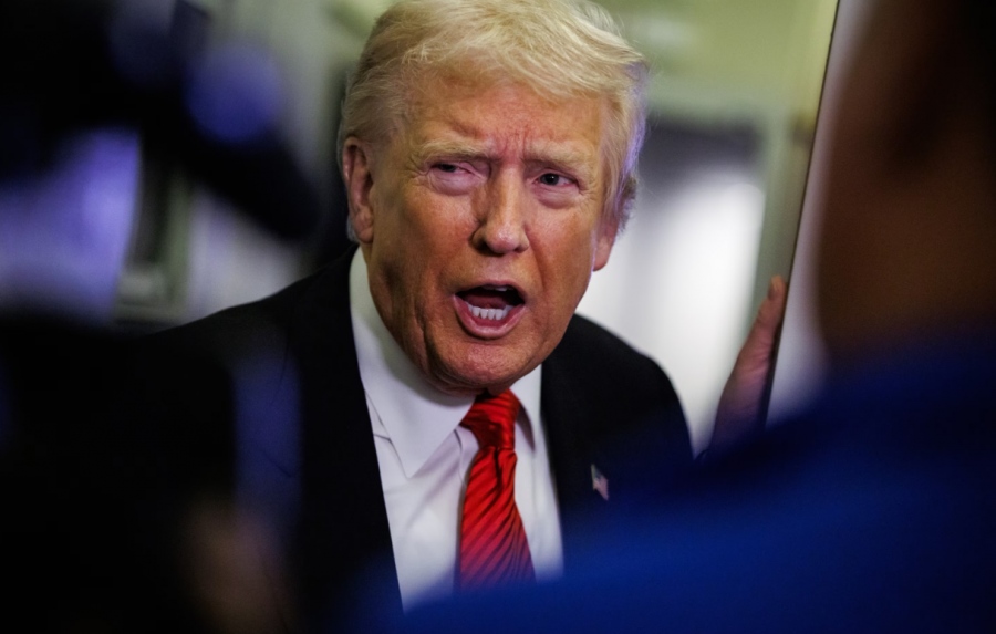 HΠΑ - Eπίδειξη ισχύος Trump με το μέρισμα 2.000 δολ. από δασμούς και απολύσεις ελεγκτών – Πανωλεθρία Δημοκρατικών για το «κλείσιμο» της κυβέρνησης