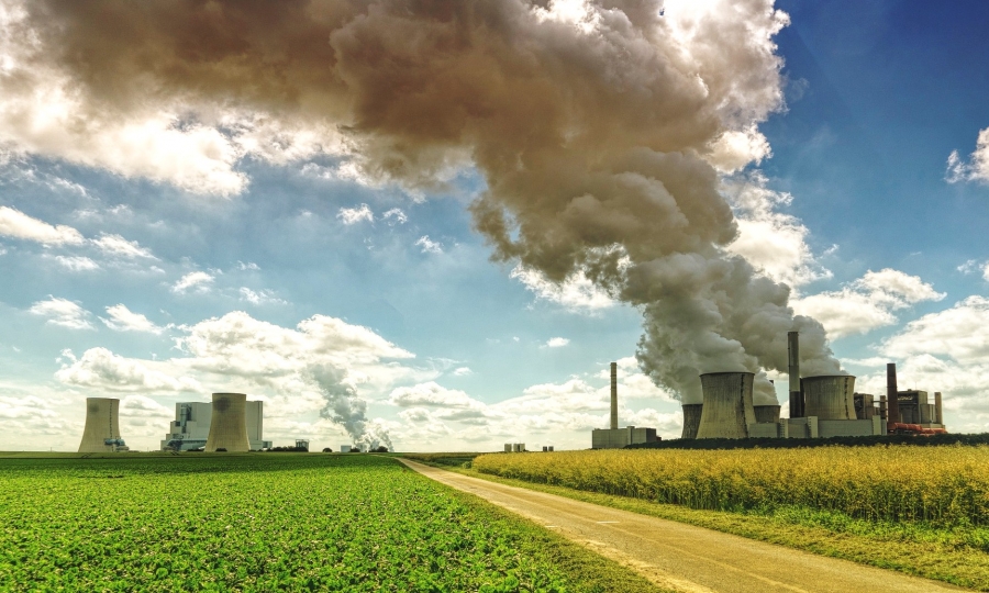 Ευρωπαϊκή Επιτροπή και Γαλλία στηρίζουν τον φόρο άνθρακα στις εισαγωγές