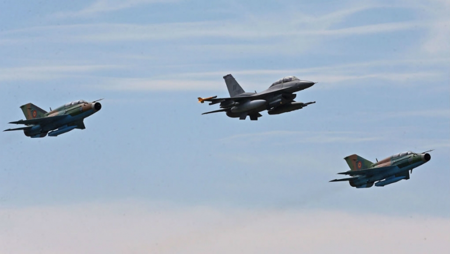 Η Ελλάδα διαψεύδει την Τουρκία: Τα τουρκικά F-16 παρεμπόδισαν δρομολόγιο αμερικανικών Β-52