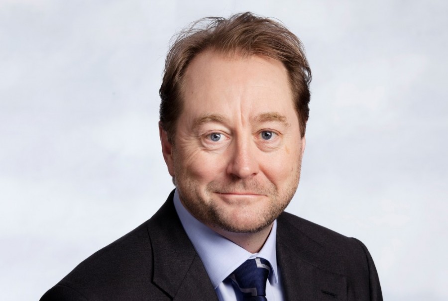 Νορβηγός δισεκατομμυριούχος κάνει στροφή στις ΑΠΕ και αλλάζει το παγκόσμιο ενεργειακό τοπίο