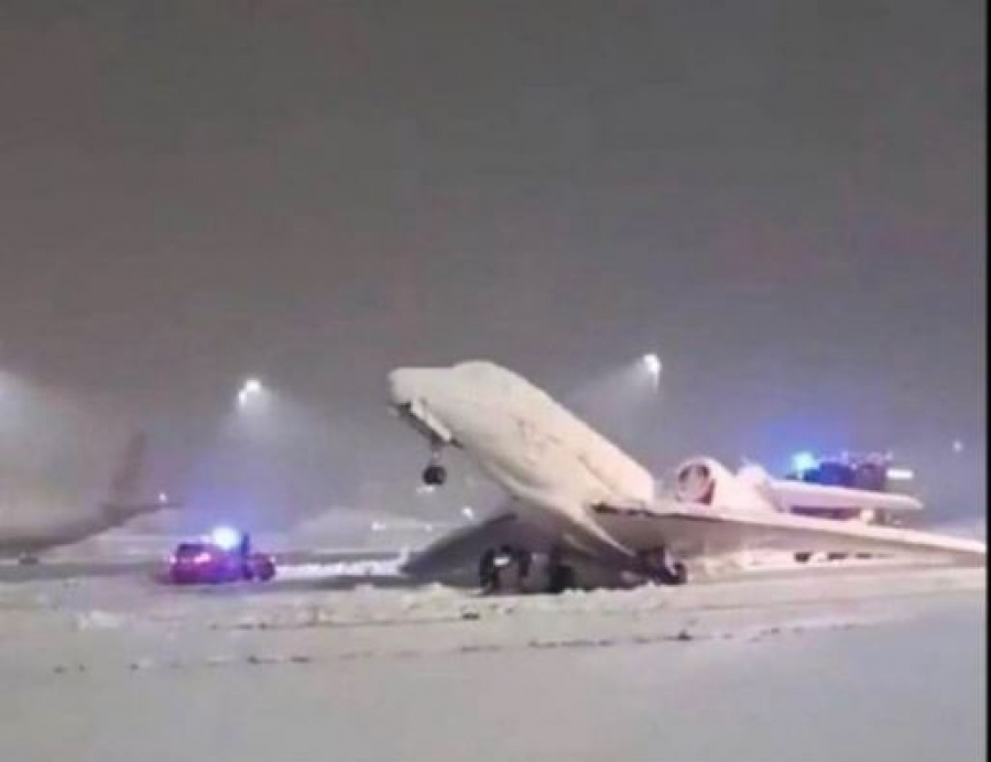 Κακοκαιρία στη Γερμανία: Αποκαθίστανται διαδοχικά οι πτήσεις, στους σταθμούς καθηλωμένα τα τραίνα από μεγάλα προβλήματα στο δίκτυο