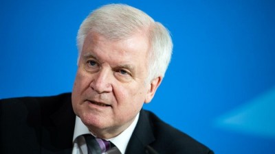 Seehofer (Γερμανία): Οι αρνητές του κορωνοϊού είναι επικίνδυνοι