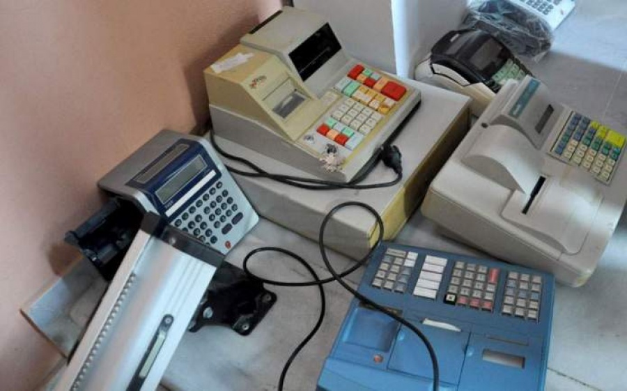 Ακόμη και ανά λεπτό της ώρας θα μπορούν να συνδέονται από Ιούνιο του 2020 οι ταμειακές μηχανές με το Taxis