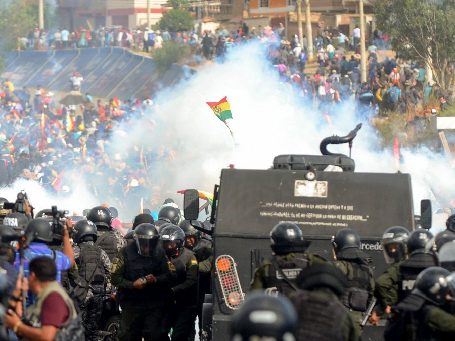 Βολιβία: Χωρίς τέλος οι συγκρούσεις – Τρεις νεκροί διαδηλωτές – υποστηρικτές του Morales