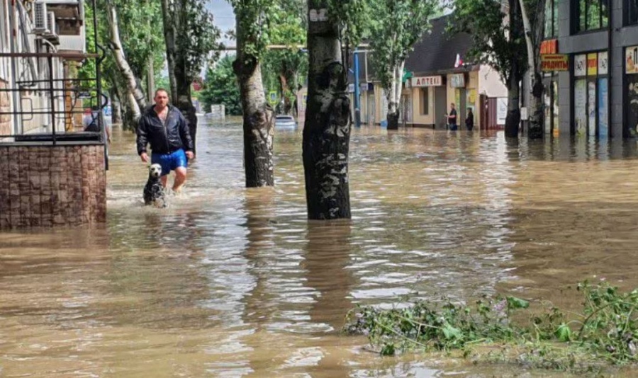 Πρωτοφανής ήταν ο κυκλώνας που σάρωσε την Κριμαία – Επλήγησαν χιλιάδες άνθρωποι