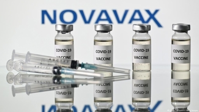 Η Novavax δεν μπορεί να πουλήσει εμβόλια κατά του covid - Στο -30% η μετοχή
