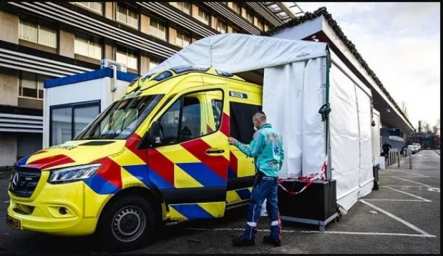 Στο κόκκινο λόγω covid η Ολλανδία: Μεταφέρει ασθενείς σε νοσοκομεία στη Γερμανία